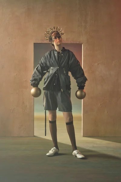Look 2